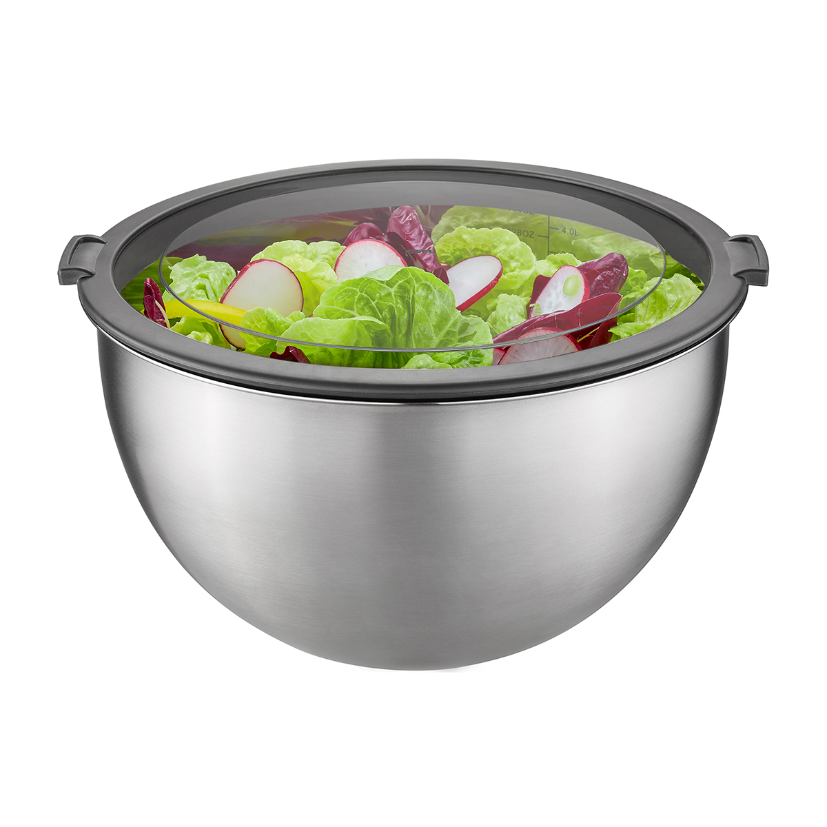 Eine Edelstahl-Schüssel mit einem transparenten Frischhaltedeckel, die grünen Salat und Radieschen enthält