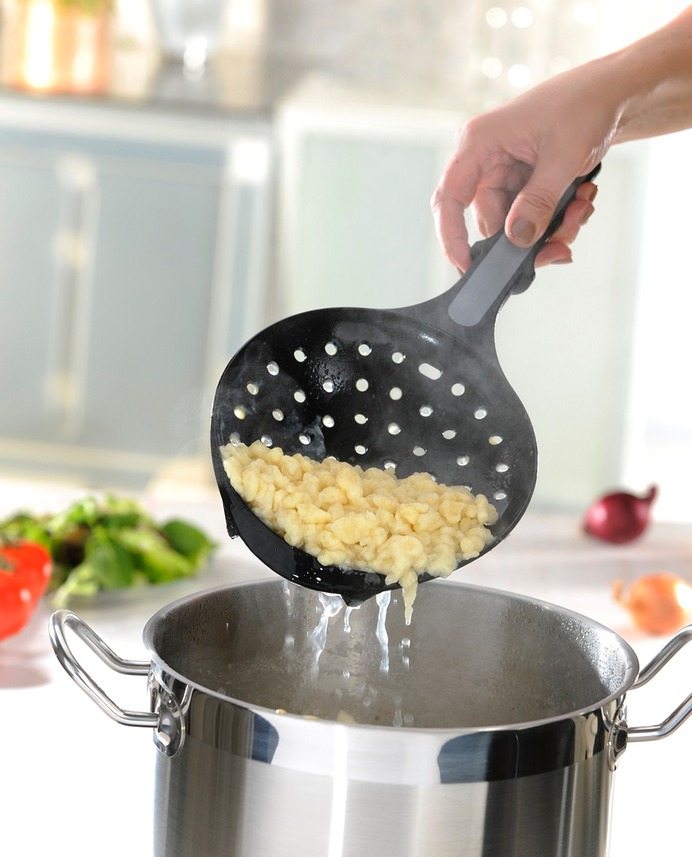 Spaetzle spoon SCODEL incl. batter spatula