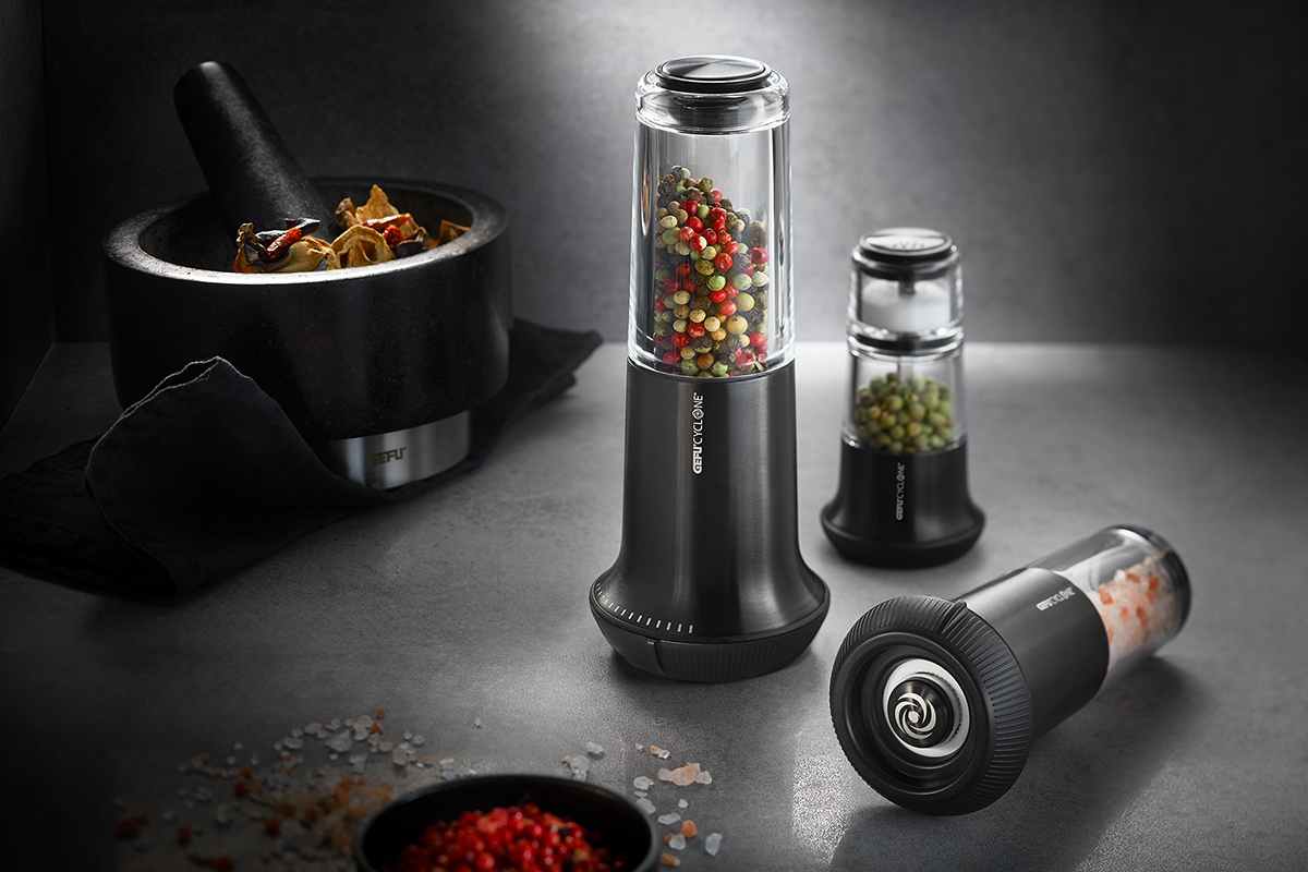 Salt or pepper mill X-PLOSION®, S black