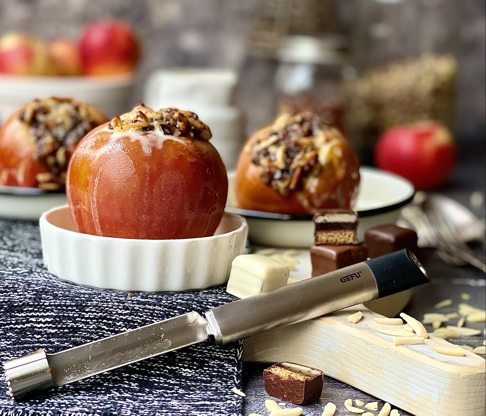 Weihnachtliche Bratäpfel mit Vanillesauce