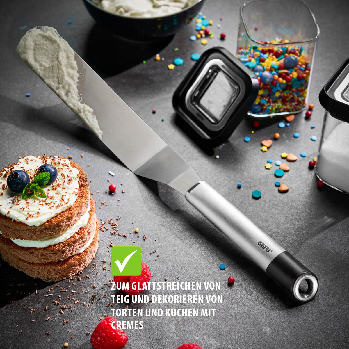 Angled icing spatula PRIMELINE, 15 cm
