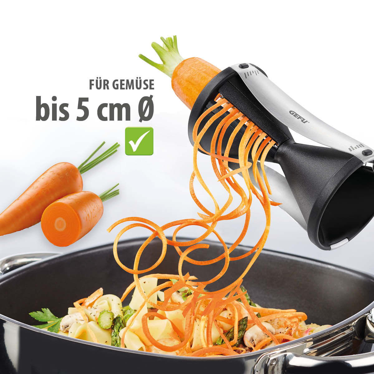 Spiralschneider für Gemüse bis 5 cm Durchmesser Spiralschneider erzeugt Gemüsespiralen aus Karotten über einem Topf