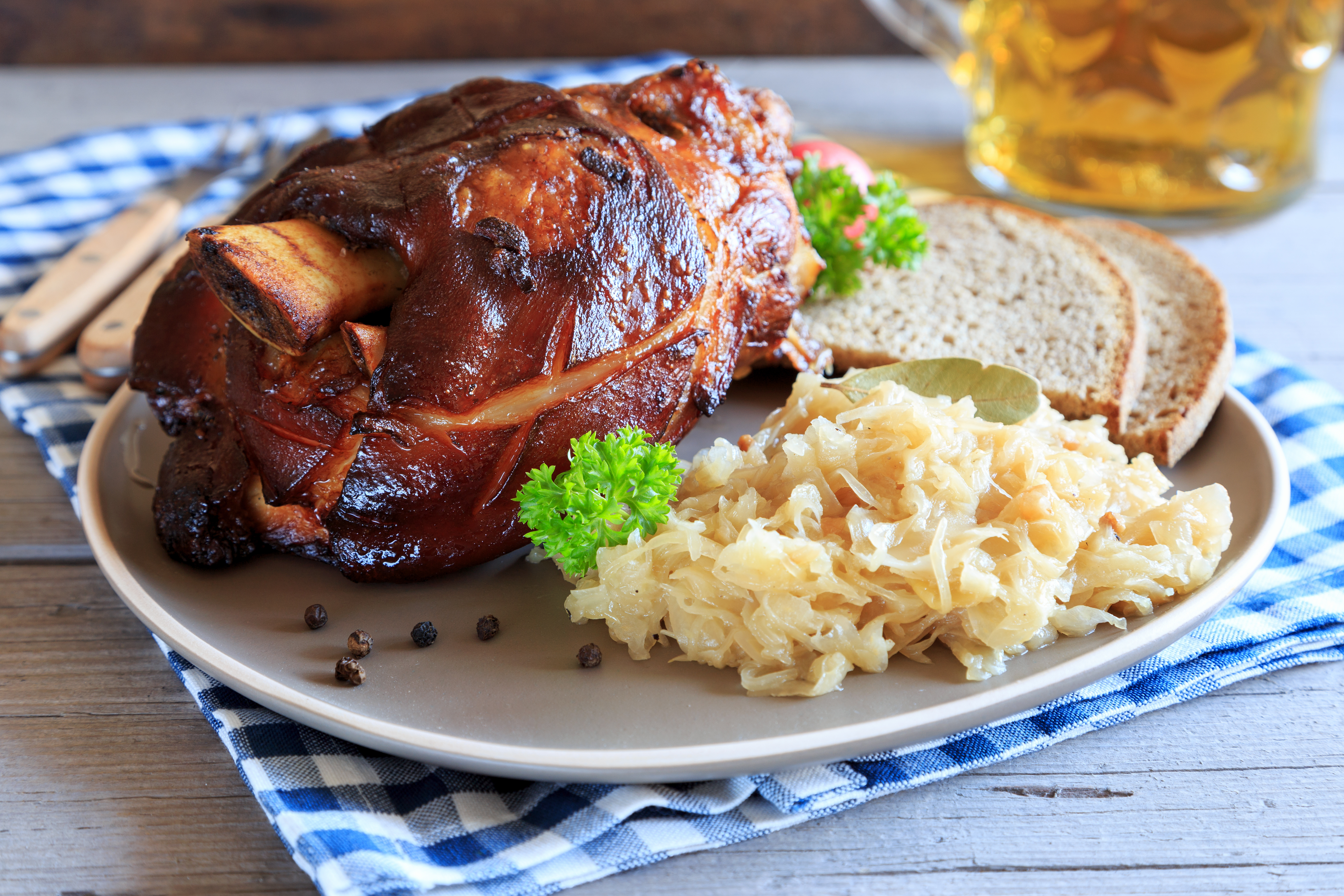 Schweinshaxe bayerische Art Schweinshaxe bayerische Art