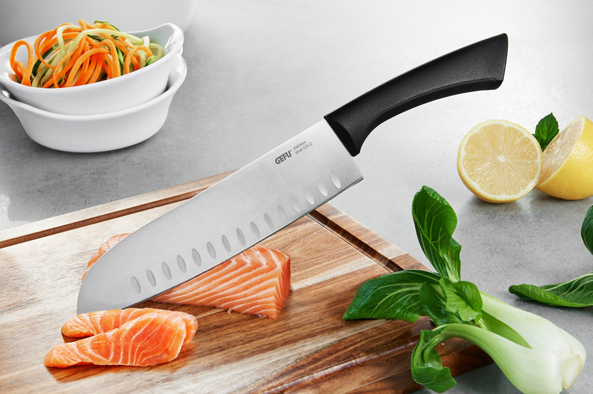 Santokumesser mit Kullenschliff SENSO