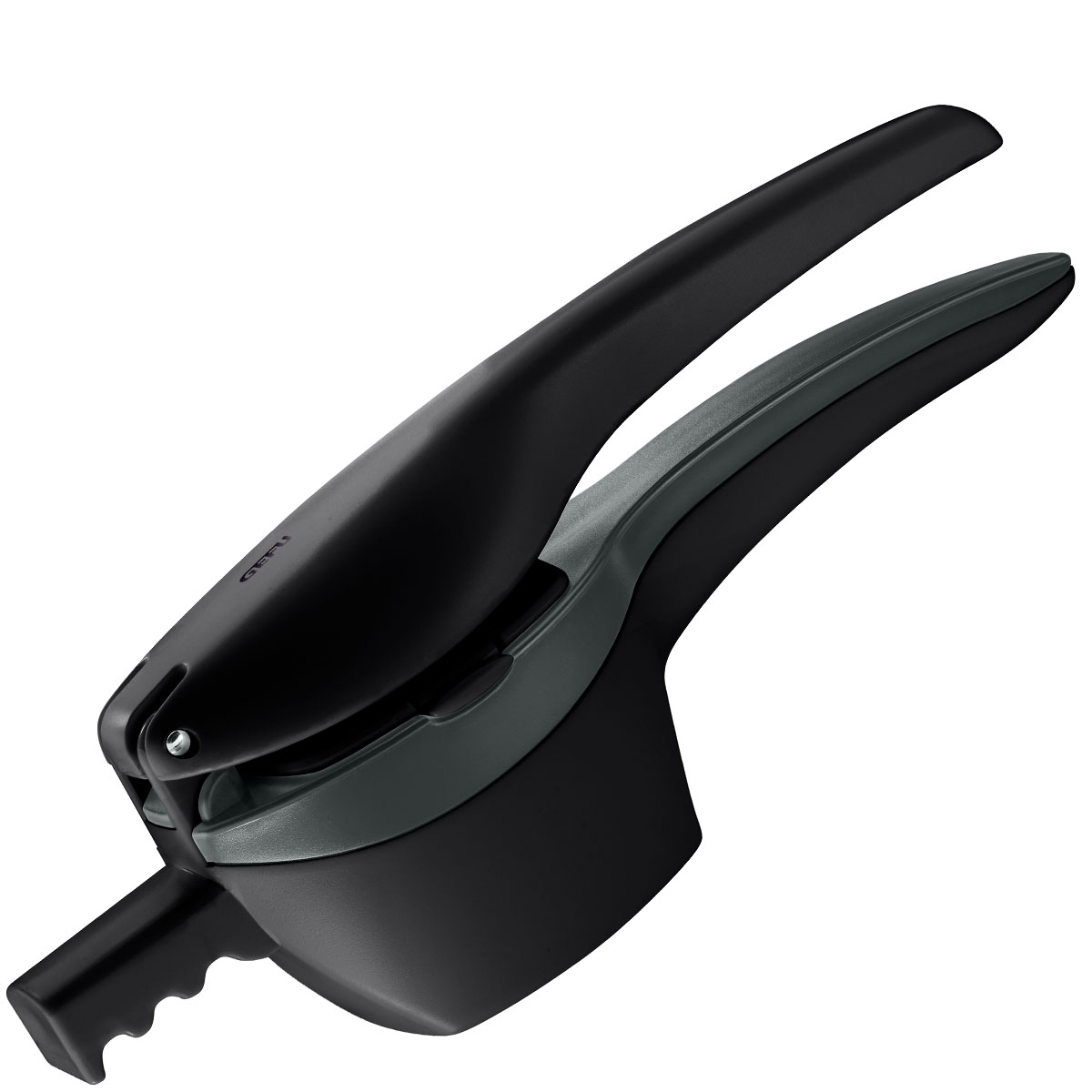 Moderne schwarze Saftpresse aus stabilem Material, ideal für müheloses Entsaften von Zitrusfrüchten.