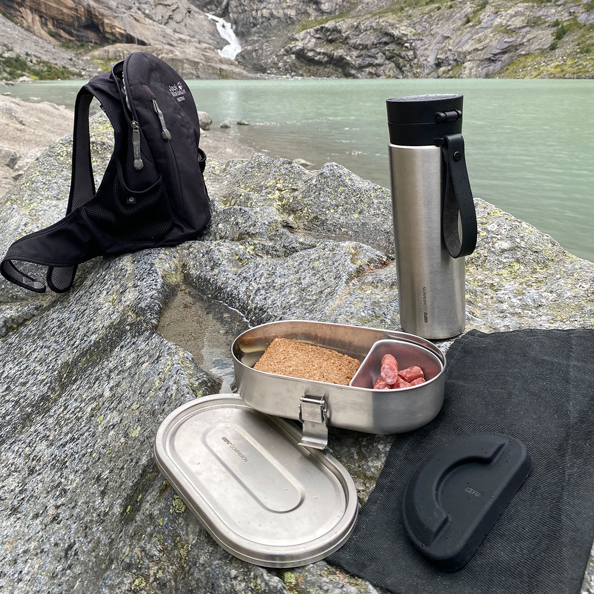 Insulated drinks bottle COMPANION