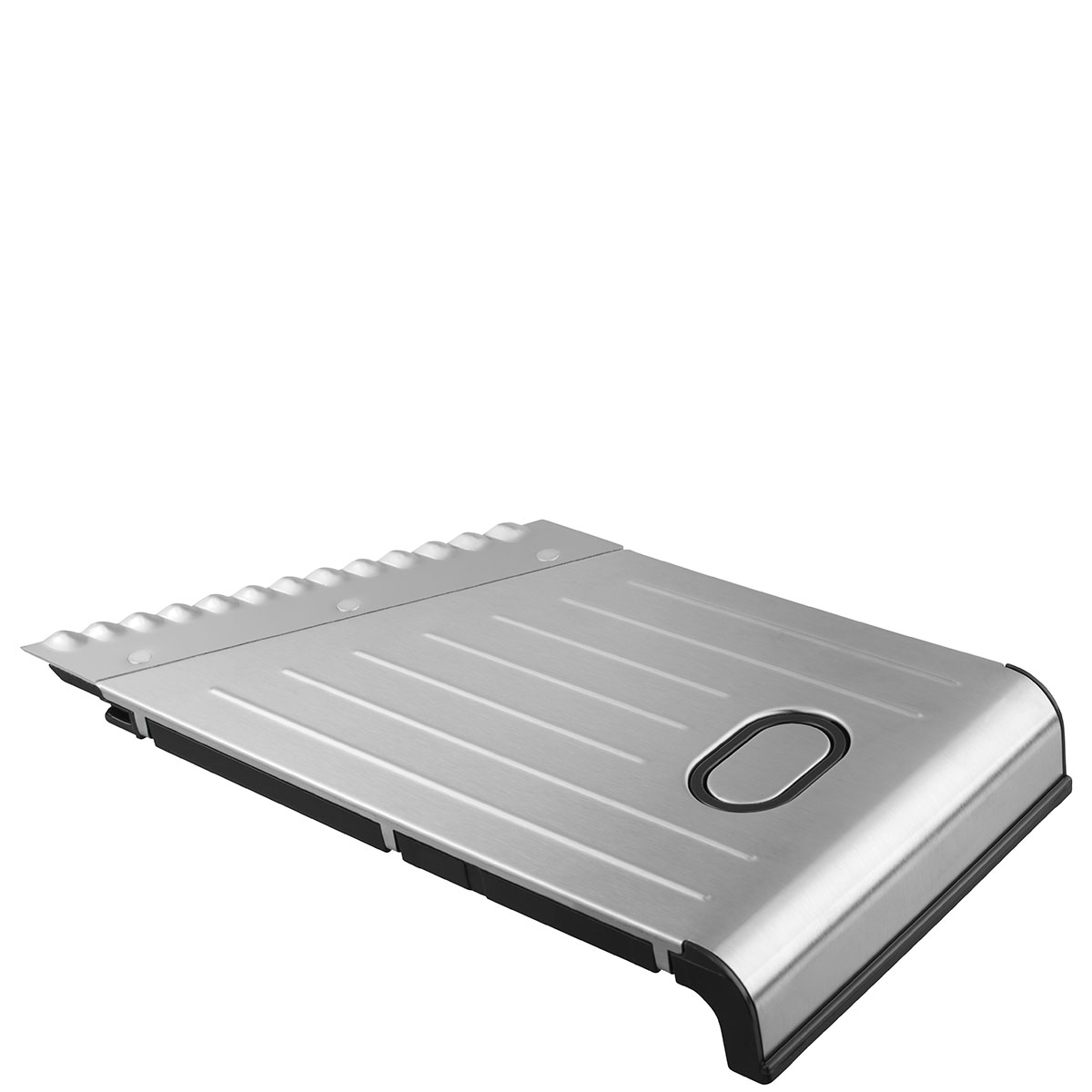 Abtropfgestell aus Edelstahl für Geschirr mit integriertem Besteckfach Silbernes Abtropfgestell aus Edelstahl mit gerippter Oberfläche und einem ovalen Loch zum einfachen Transport.