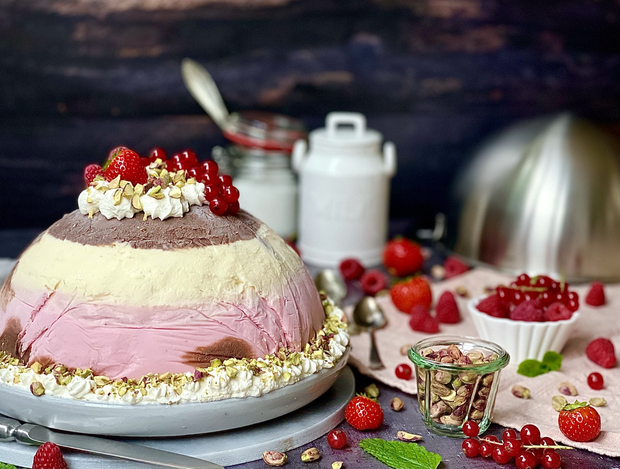 Eisbombe à la Fürst Pückler