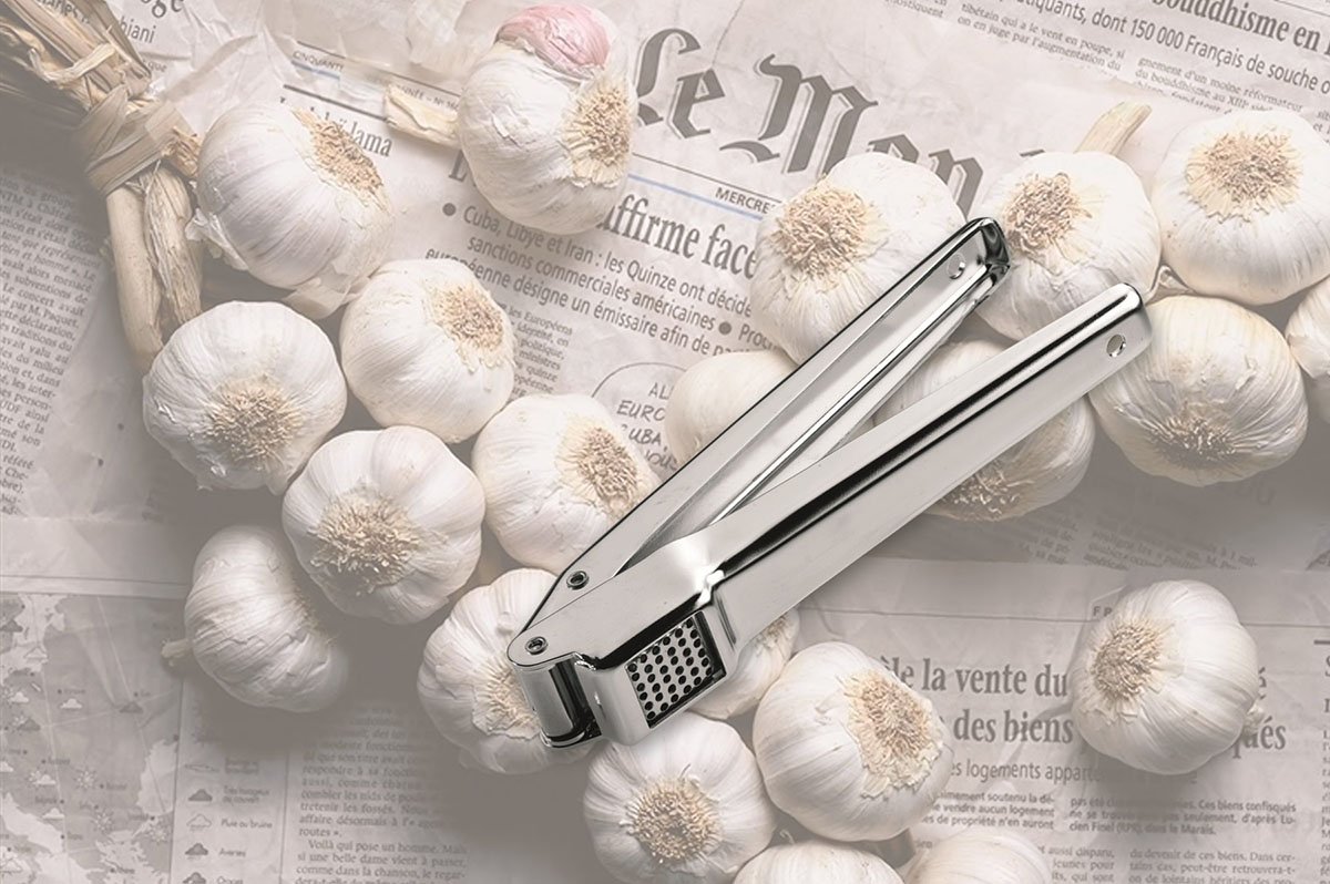 Garlic Press AGLIO