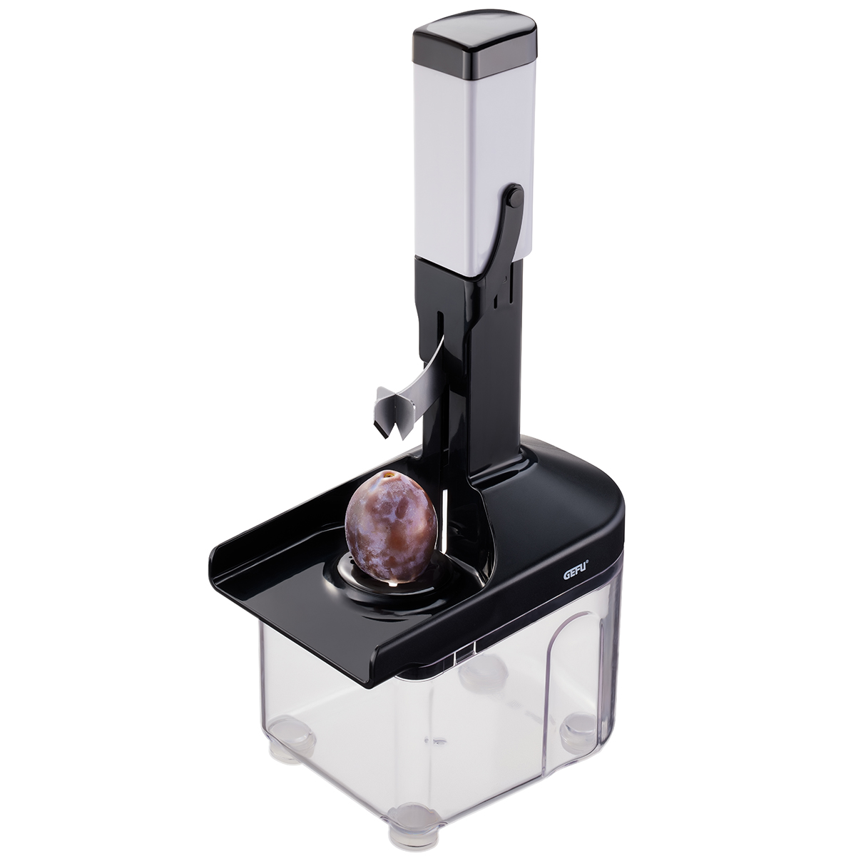 Praktischer Entkerner für Pflaumen und andere Früchte Schwarzer und silberner Entkerner mit eingesetzter Pflaume auf schwarzem Gehäuse