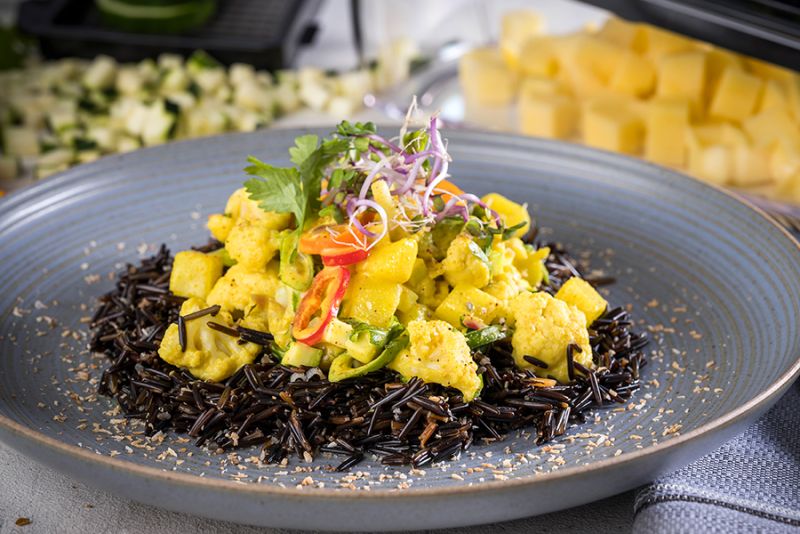 Blumenkohl-Kartoffel-Curry mit Wildreis